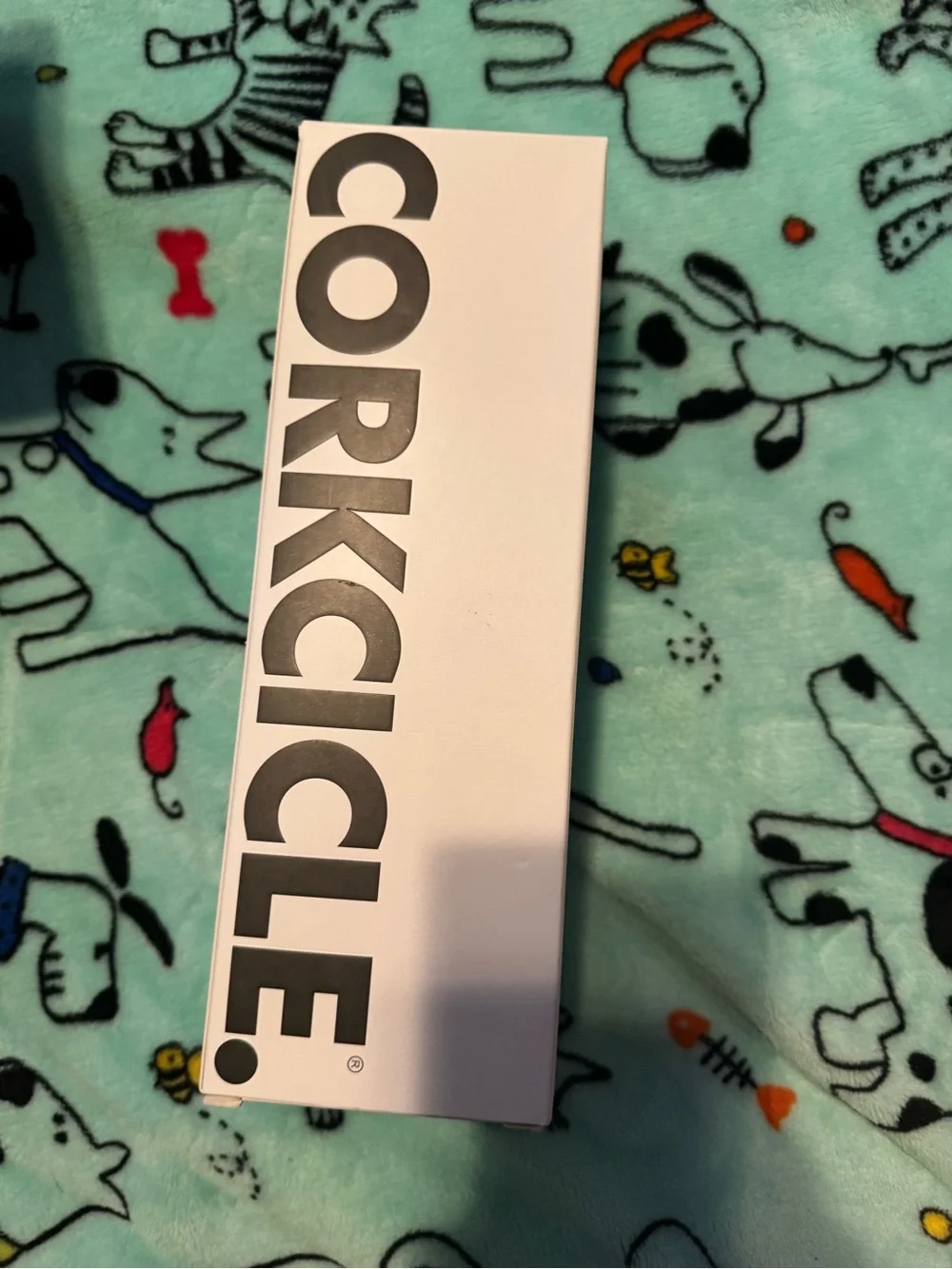 CORKCICLE CANTEEN Triple Insulated Water Bottle NEW Midnight, travel wine holder